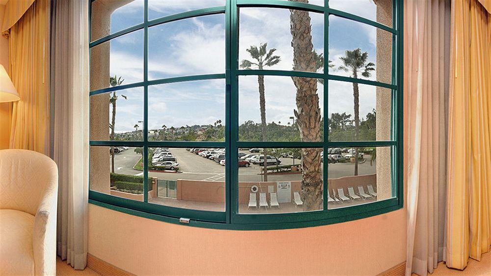 Doubletree By Hilton San Pedro