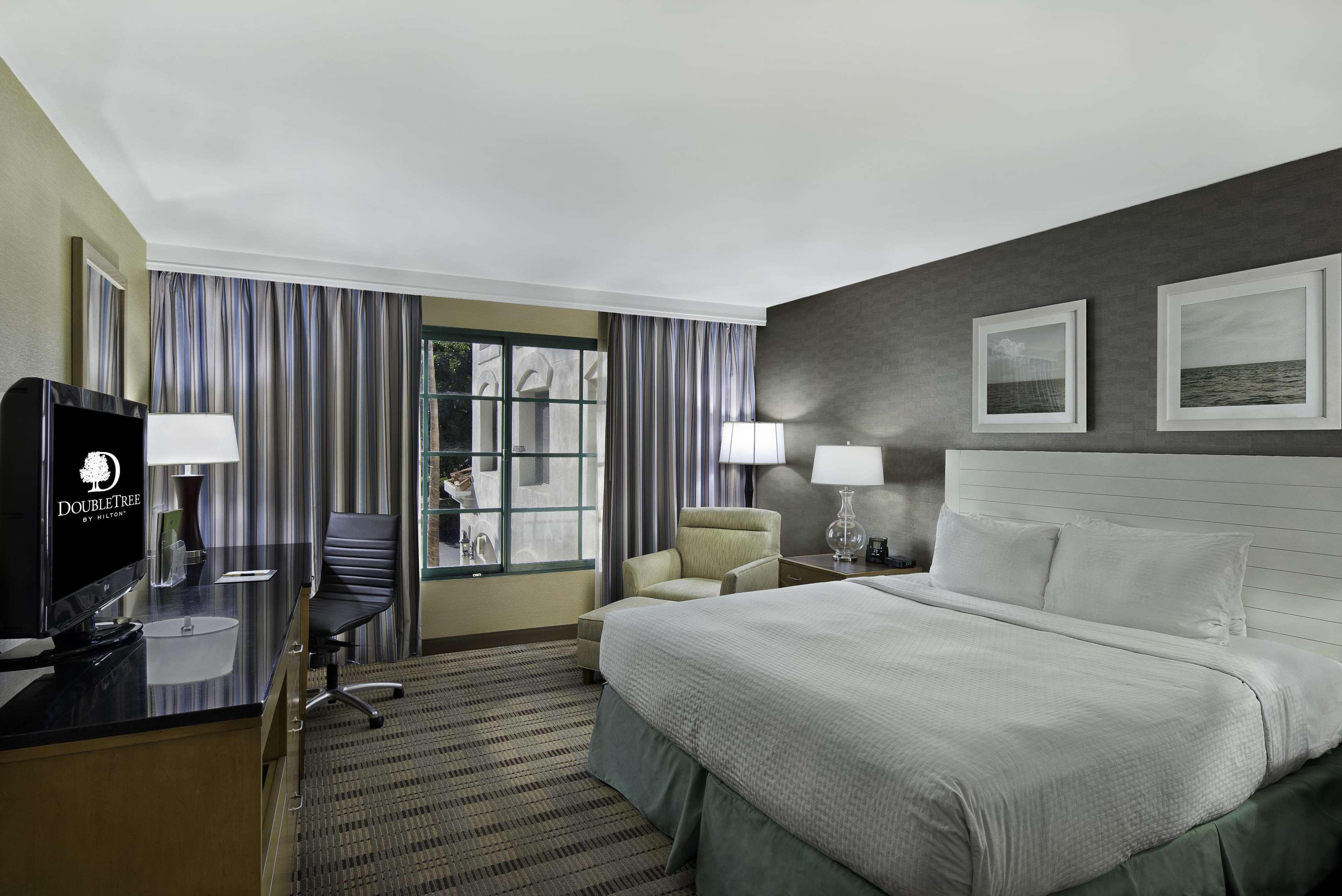 Doubletree By Hilton San Pedro