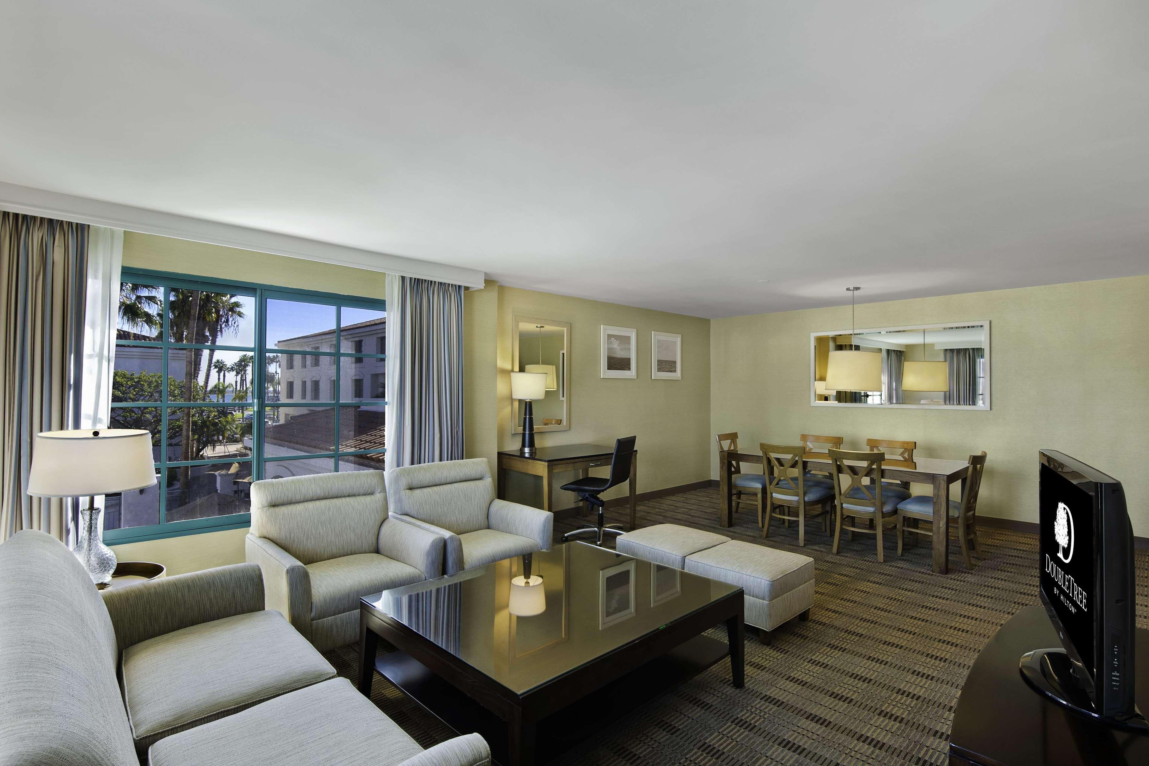Doubletree By Hilton San Pedro Hotel Long Beach