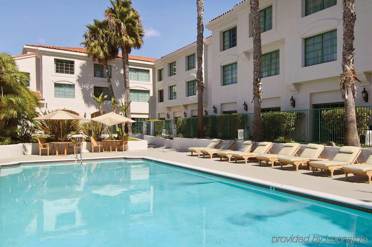 Doubletree By Hilton San Pedro Hotel